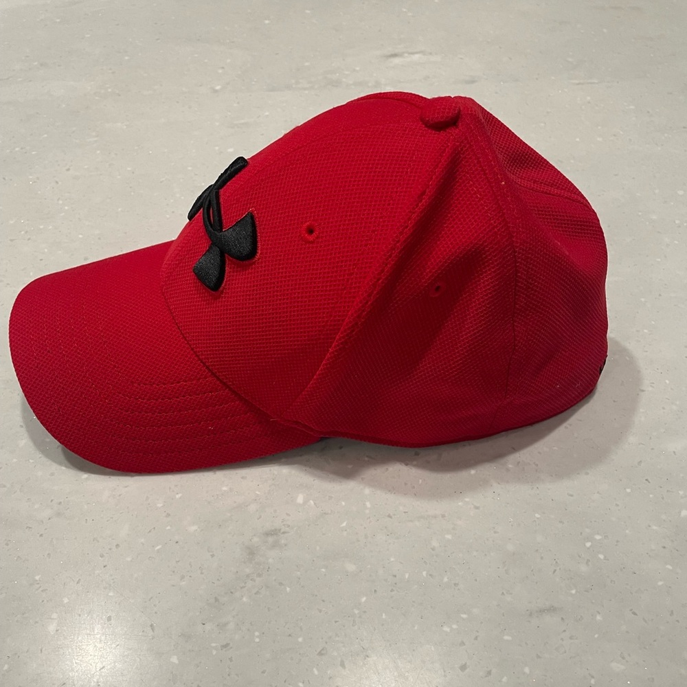 Men’s Under Armour Classic Fitted Hat. Size S/M. Red - Picture 2 of 6